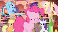 Pinkie Pie munching on spicy cupcake S1E01