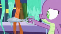 Spike snipping clumps of hair S7E19