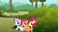 Cutie Mark Crusaders try to sneak away S6E19