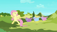 Fluttershy very happy S3E1