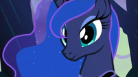 Luna closeup S3E6