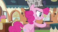 Pinkie Pie looking around 2 S2E24