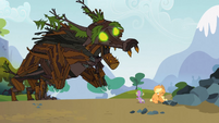 Spike saves Applejack 6 S3E09