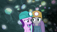 Starlight and Maud standing uncomfortably close