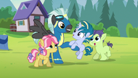 Thunderlane playing with the campers S7E21