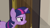 Twilight taking a peek S2E25