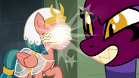 A blindfold appears around Somnambula's face S7E18