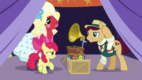 Apple Bloom greets booth barker S5E17