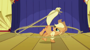 Applejack usando um laço T1E06