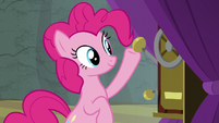 Pinkie Pie pushing a stage lever S8E7