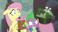 Pinkie takes out a moldy cupcake S8E25