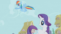 Rainbow Dash pointing off-screen S1E04