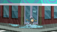 Sunset Shimmer falls in a deep puddle SS6