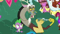 Discord "she did surprise him" S8E10