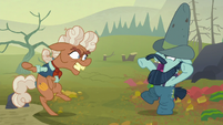 Ma Hooffield and Big Daddy McColt about to brawl S5E23