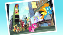 They brought me to Manehattan...