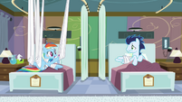 Dashie and Soarin in hospital beds.