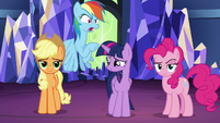 Rainbow Dash sticks up for Twilight Sparkle S7E26