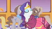 Rarity play it cool S1E26