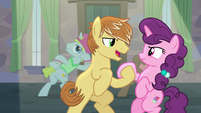 Feather Bangs holding Sugar Belle's hoof S7E8