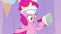 Pinkie Pie "in all of" MLPS5