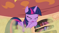 Twilight coughing S4E15