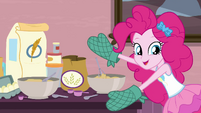 Pinkie Pie presents baking ingredients EGDS3