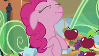 Pinkie swallowing S5E8