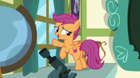 Scootaloo embarrassed by the window S9E12