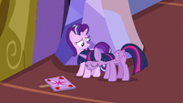 Twilight Sparkle hanging her head again S7E14