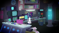 Twilight Sparkle in her home laboratory SS5