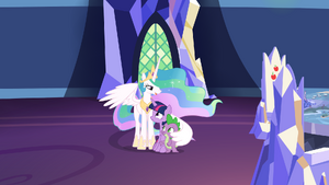 Celestia comforting Twilight and Spike S7E1