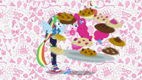 Pinkie Pie tossing cookies at the screen EGDS