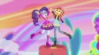 Sunset and Rarity standing on a big flower EG2.png (815 КБ)