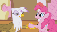 Gilda & Pinkie about to shake hands S1E05