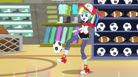 Rainbow Dash dribbling a soccer ball SS14