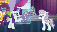 Rarity presents In-spire-ation to Architecture Pony S5E14