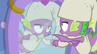 Spike fist-bumps his own reflection S9E16