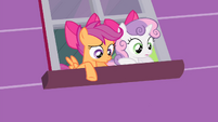 Sweetie and Scootaloo sees Apple Bloom fall S4E17