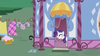 Uh oh. What does Rarity see?