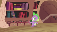 Spike with calendar S2E03