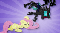 Changeling trips over Fluttershy BFHHS1.png (953 KB)