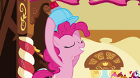 Pinkie Pie putting on construction hat S2E24