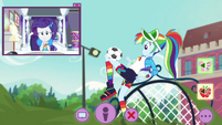 Rainbow Dash juggling a soccer ball EGDS46