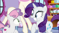 Sweetie Belle pops up in front of Rarity S8E12