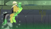 Daring Do propelled upward by steam vents S7E18