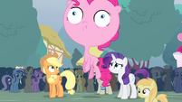 Pinkie with big head S4E13