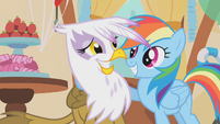 Rainbow with hoof around Gilda S1E05