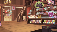 Tea salespony in her tea store S7E12