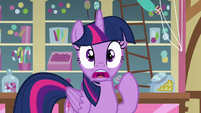 Twilight Sparkle gasps S5E19